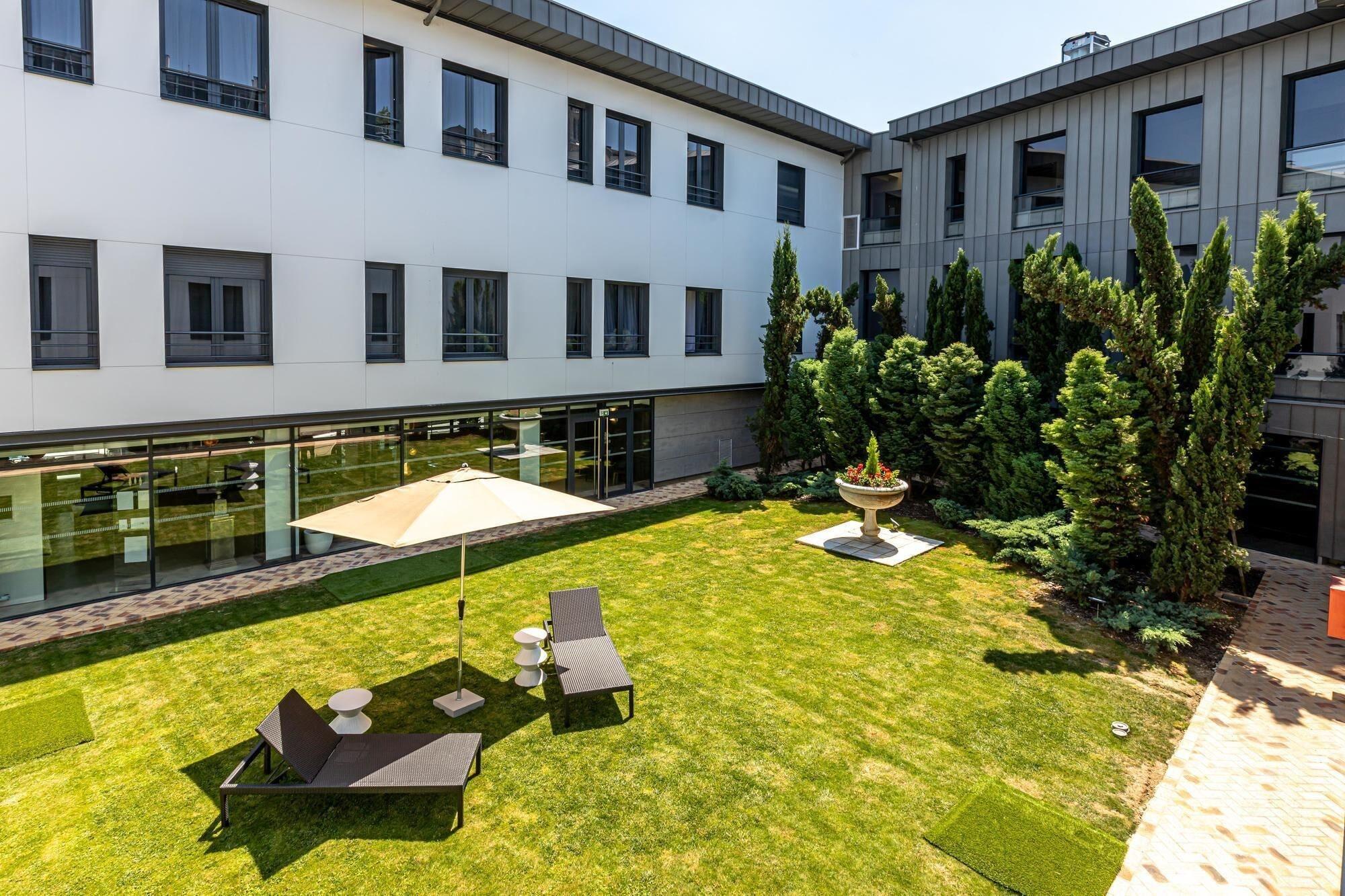 Les Jardins De St Cloud Saint-Cloud Exterior foto
